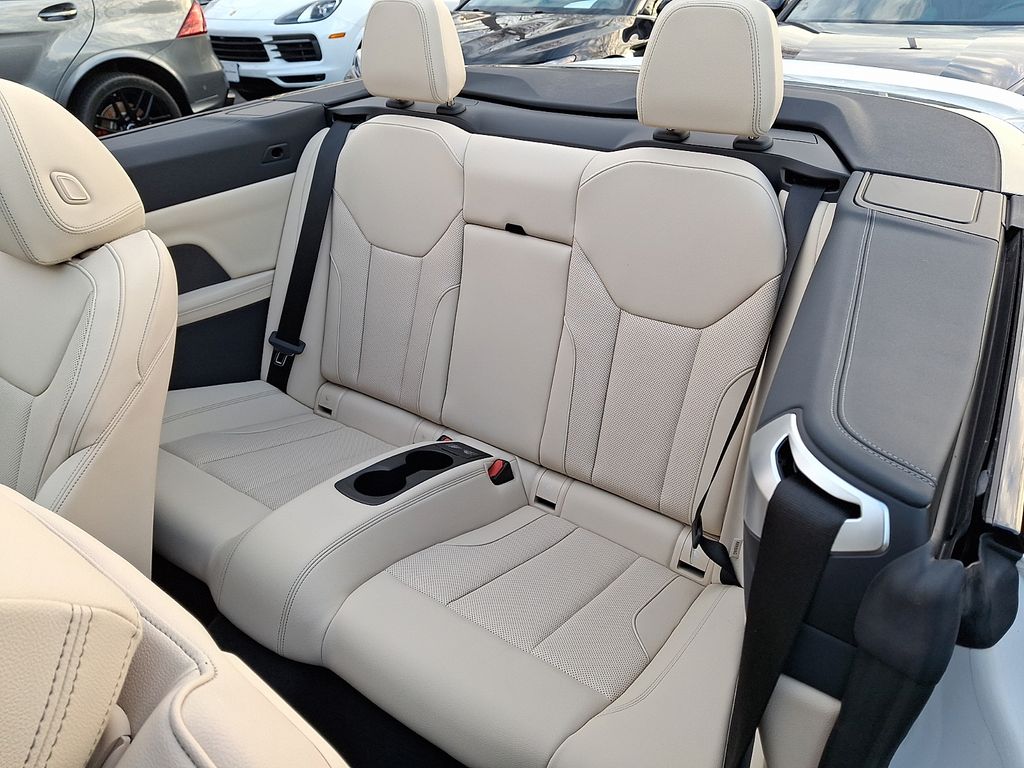 Thumbnail: 2025 BMW 4 Series - 8