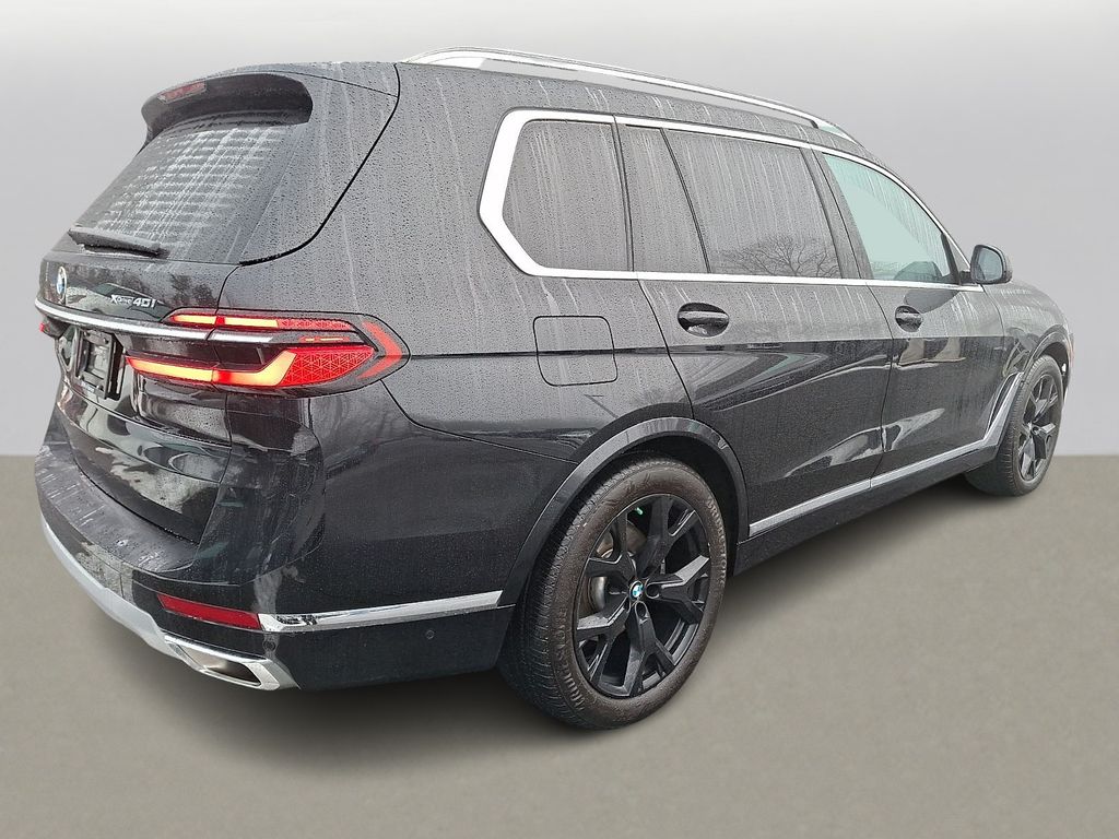 Thumbnail: 2023 BMW X7 - 5