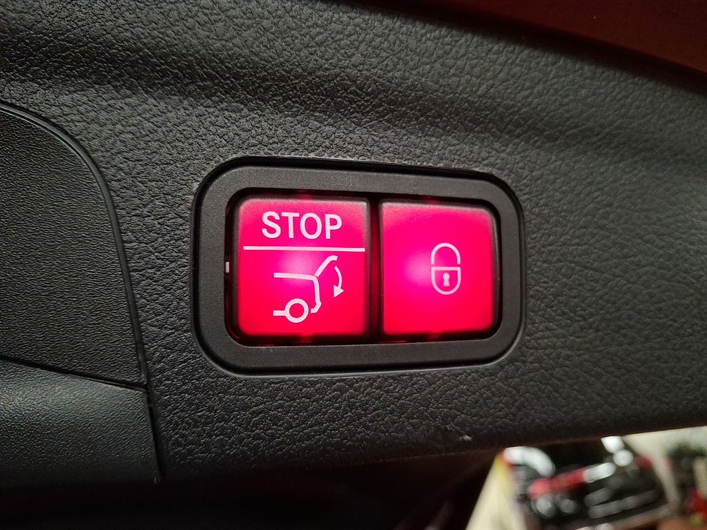 Thumbnail: 2022 Mercedes-Benz GLE - 27