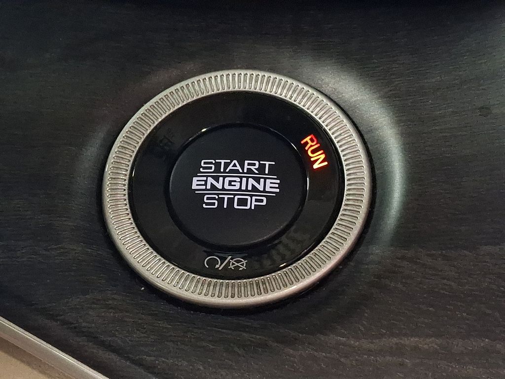 Thumbnail: 2022 Jeep Grand Cherokee - 19