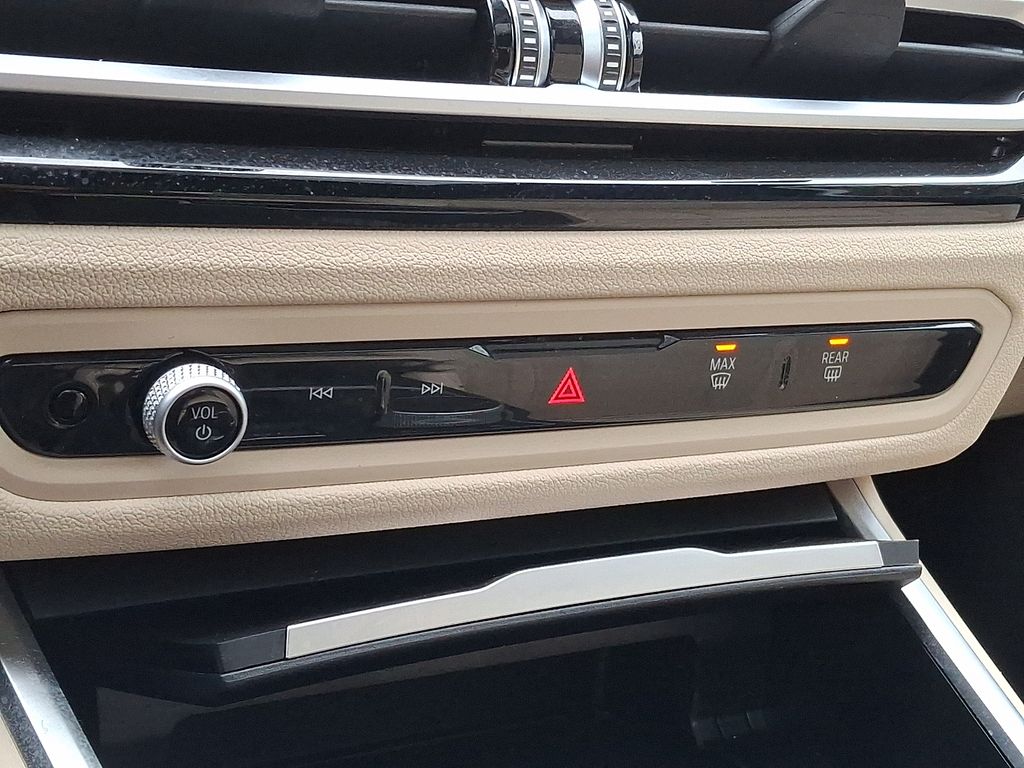 Thumbnail: 2023 BMW 3 Series - 13