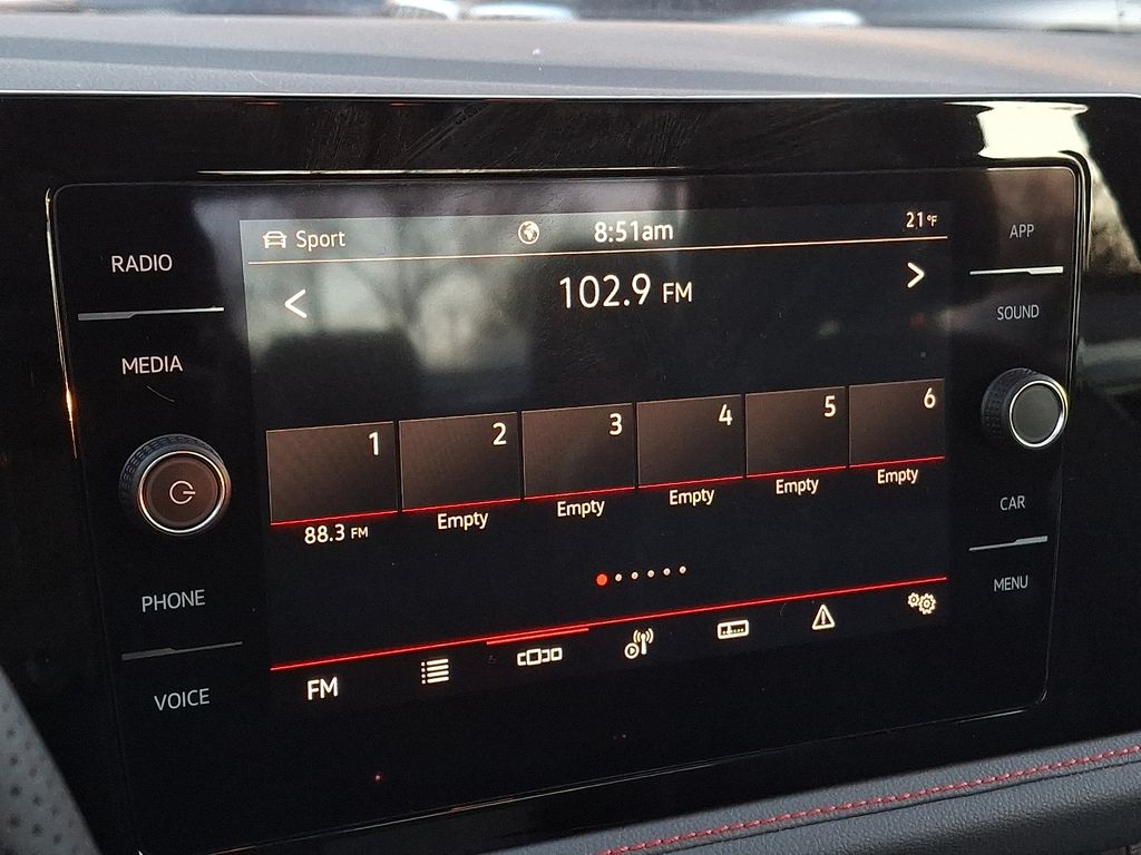 Thumbnail: 2025 Volkswagen Jetta - 17