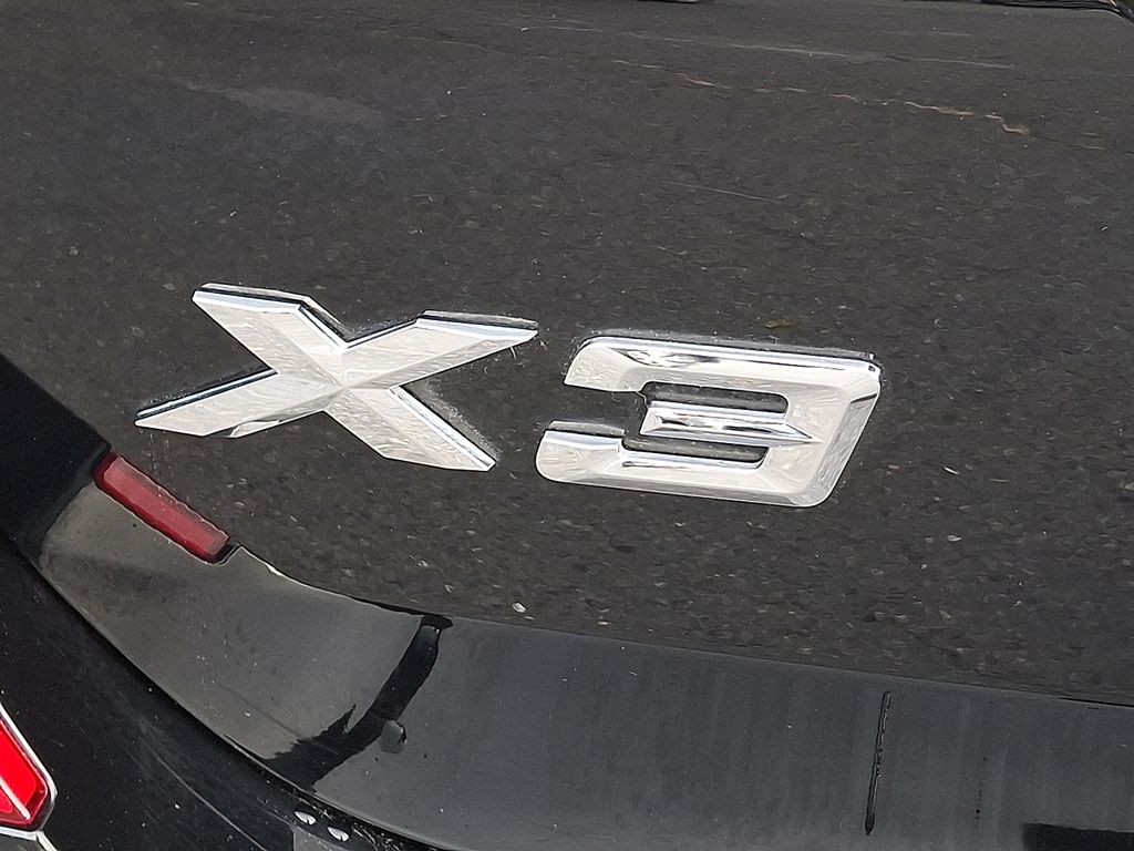 Thumbnail: 2021 BMW X3 - 29