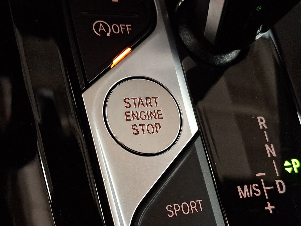 Thumbnail: 2024 BMW X4 - 20