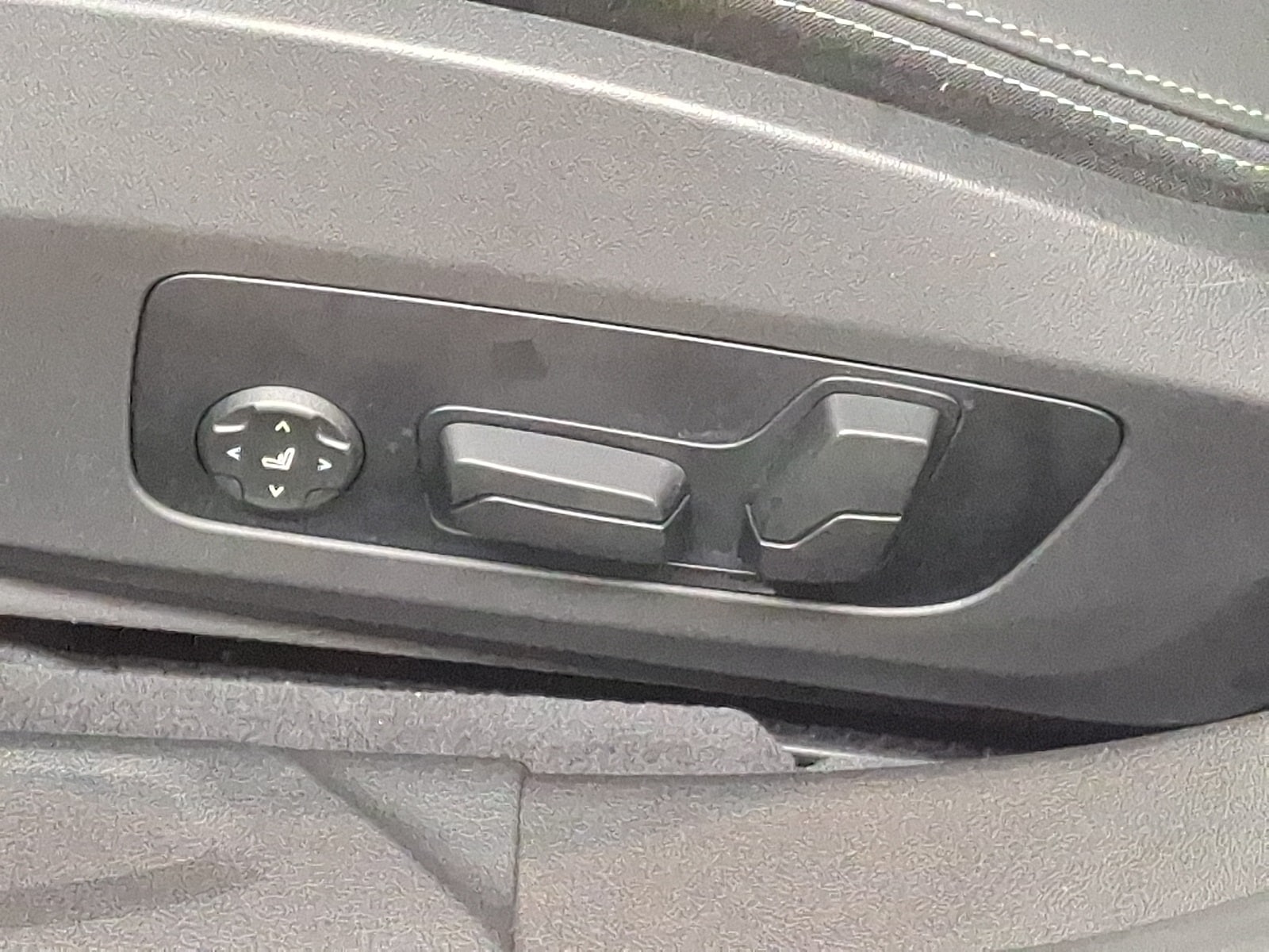 Thumbnail: 2025 BMW 2 Series - 12