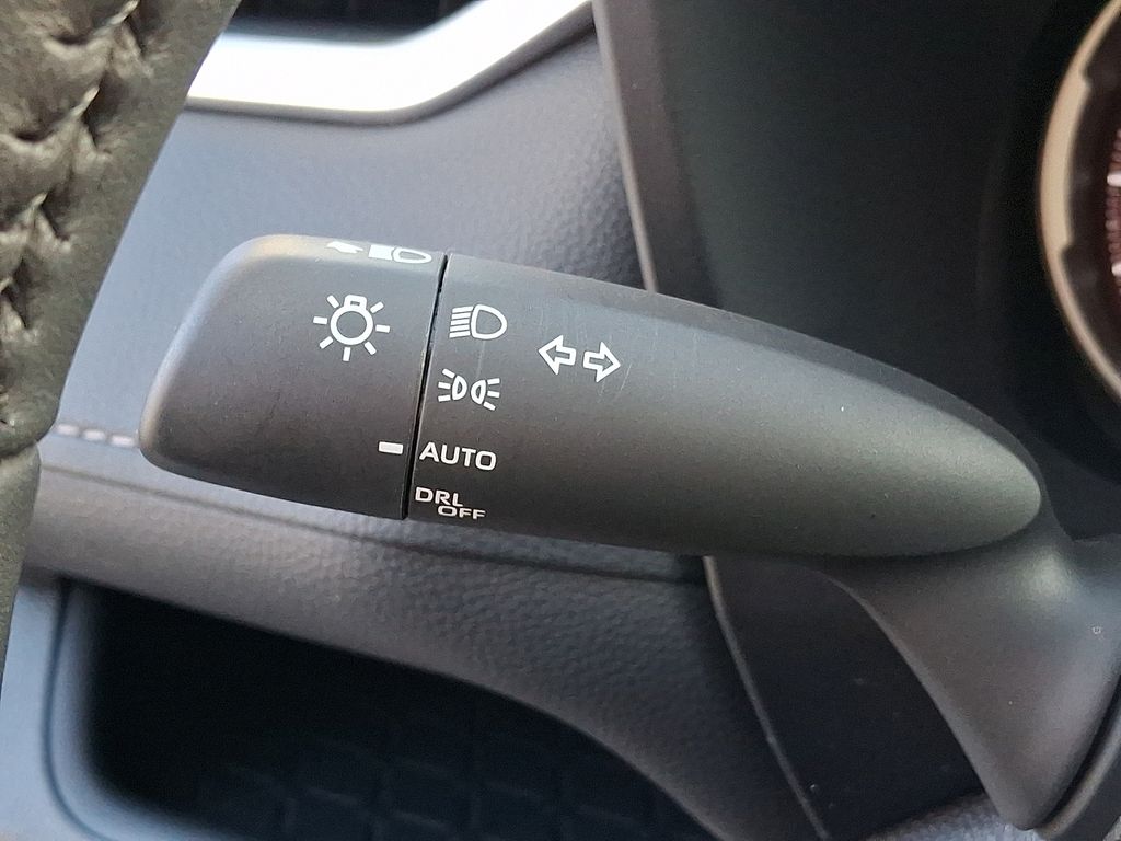 Thumbnail: 2025 Toyota RAV4 - 18