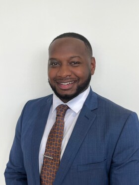 Staff member Daniel Thompson from ID_dd6836c19239