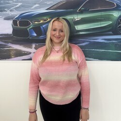 Staff member Isabella Marabello from ID_d8128e1c86b3