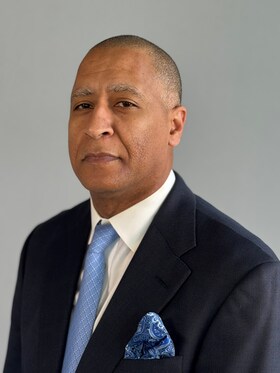 Staff member Richard Aquino from ID_aaf3e05e0b5a