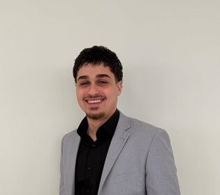 Staff member Amir  Najmeddin from ID_dd6836c19239