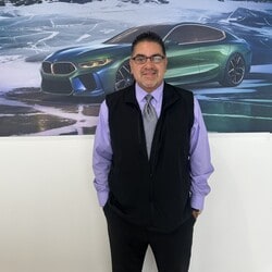 Staff member Richard Nudelman from ID_aaf3e05e0b5a