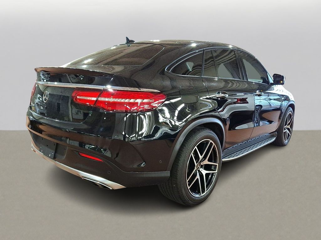 Thumbnail: 2017 Mercedes-Benz GLE - 4