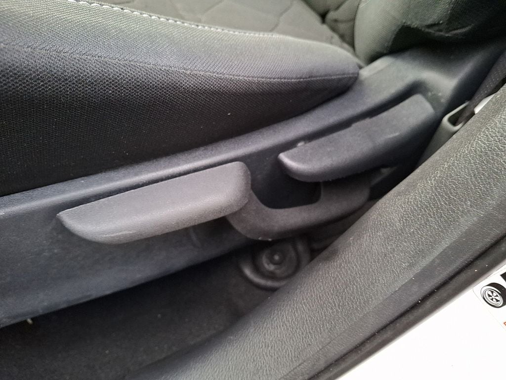 Thumbnail: 2020 Nissan Kicks - 11