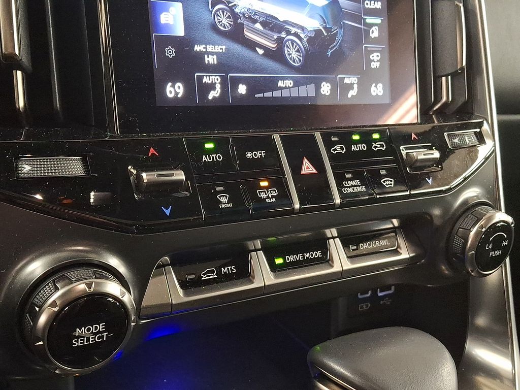 Thumbnail: 2024 Lexus LX - 13