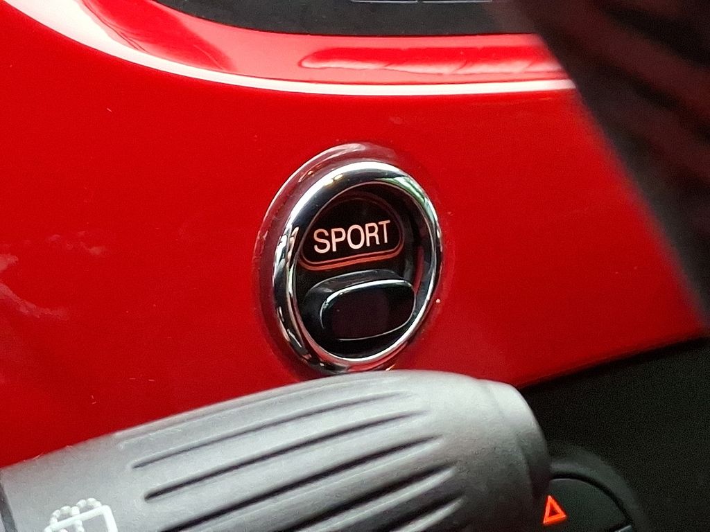 Thumbnail: 2012 Fiat 500 - 19