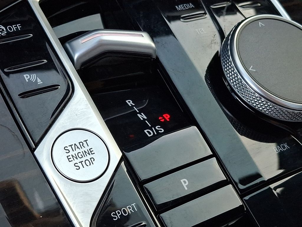 Thumbnail: 2024 BMW X5 - 12