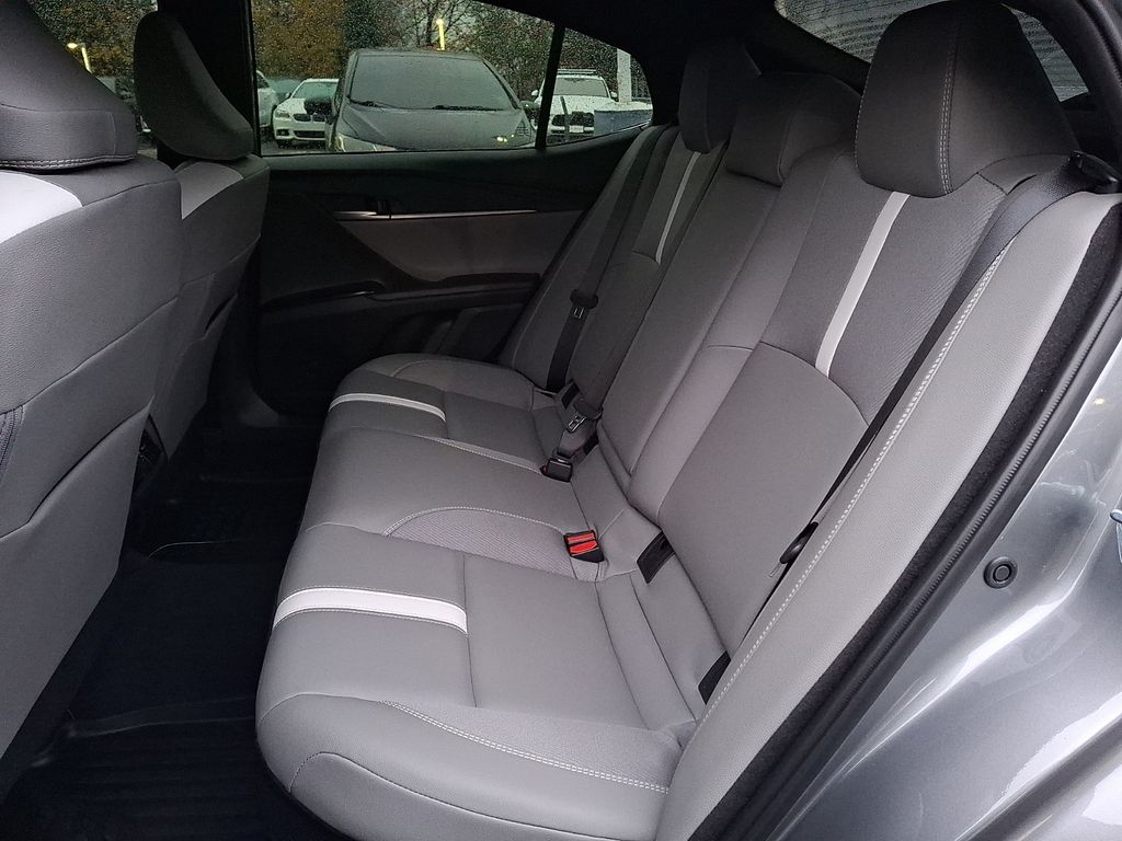 Thumbnail: 2025 Toyota Camry - 9