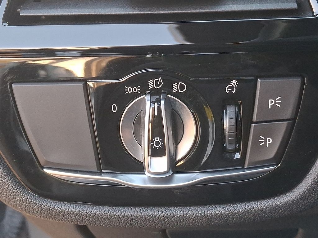 Thumbnail: 2019 BMW 5 Series - 23