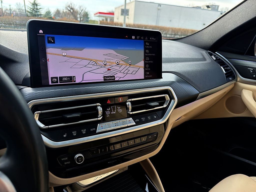 Thumbnail: 2022 BMW X4 - 24