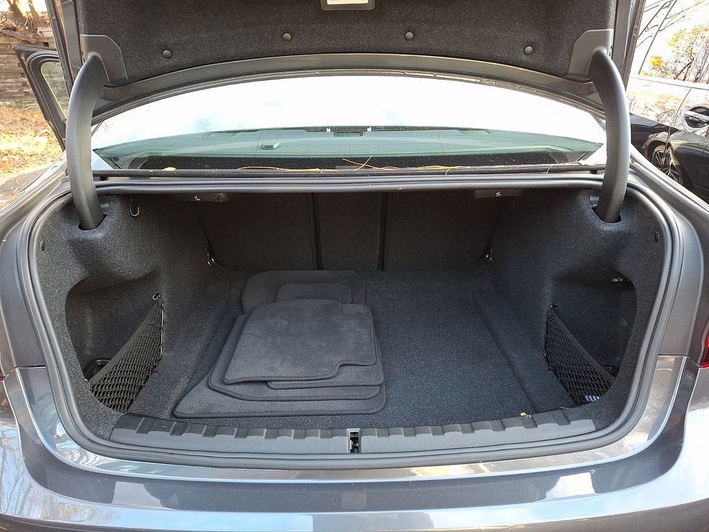 Thumbnail: 2019 BMW 3 Series - 27