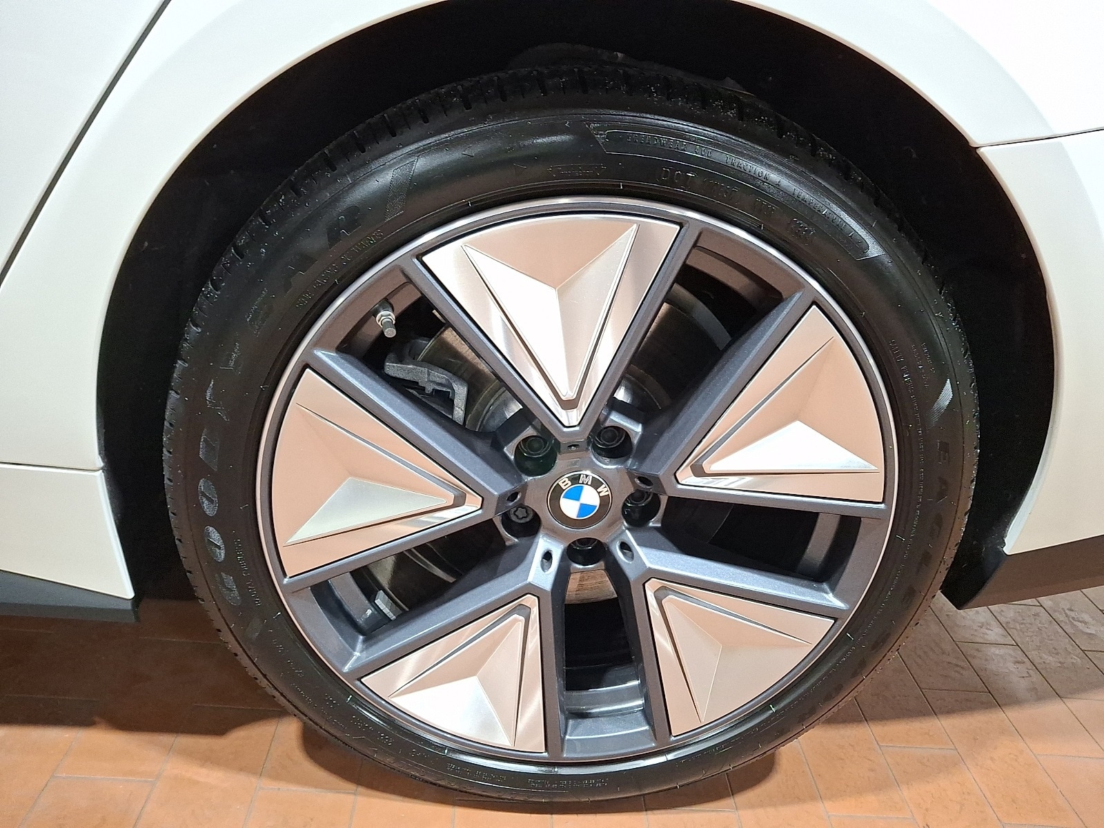 Thumbnail: 2025 BMW i4 - 6