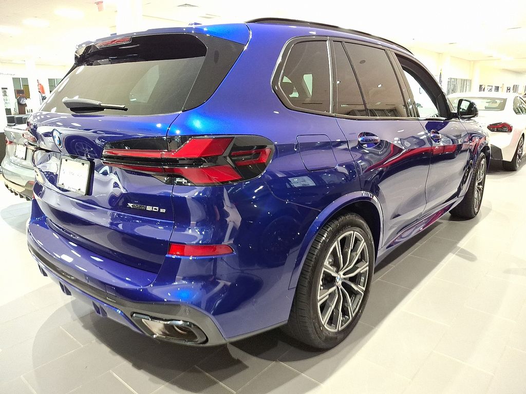 Thumbnail: 2026 BMW X5 - 4