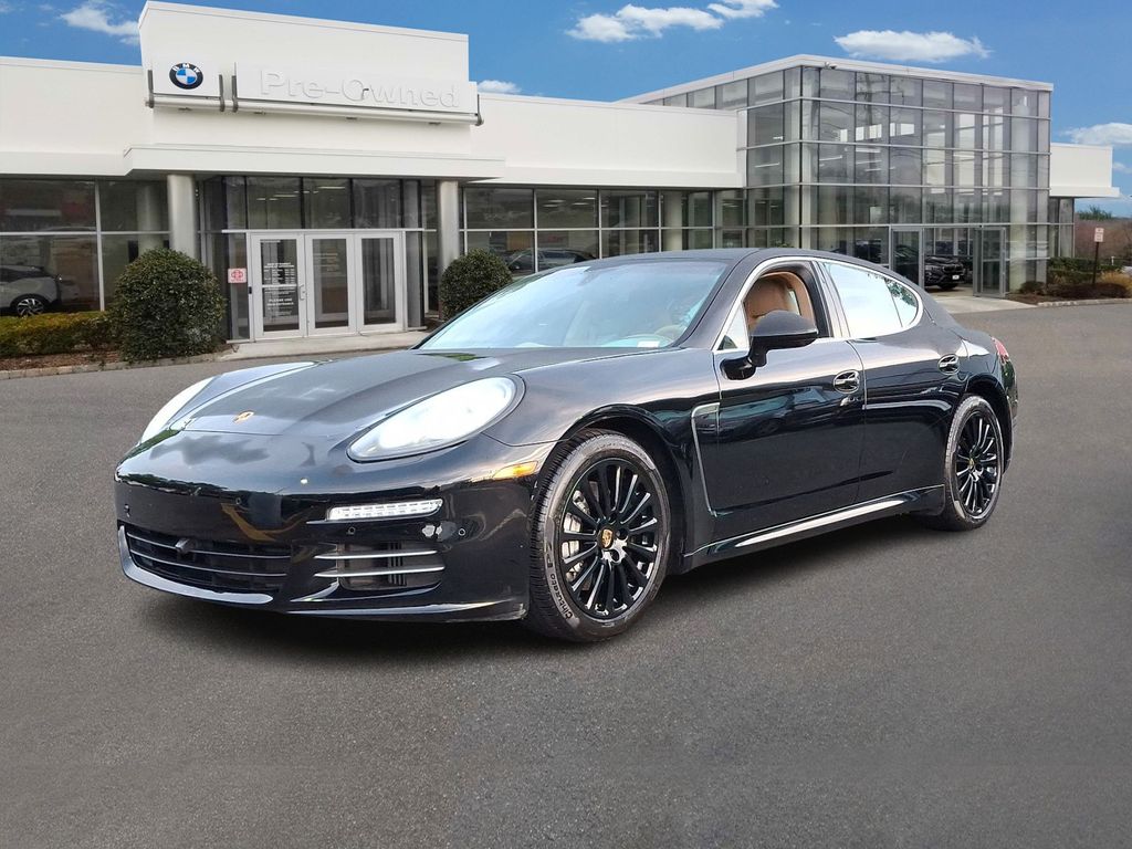Thumbnail: 2015 Porsche Panamera - 1