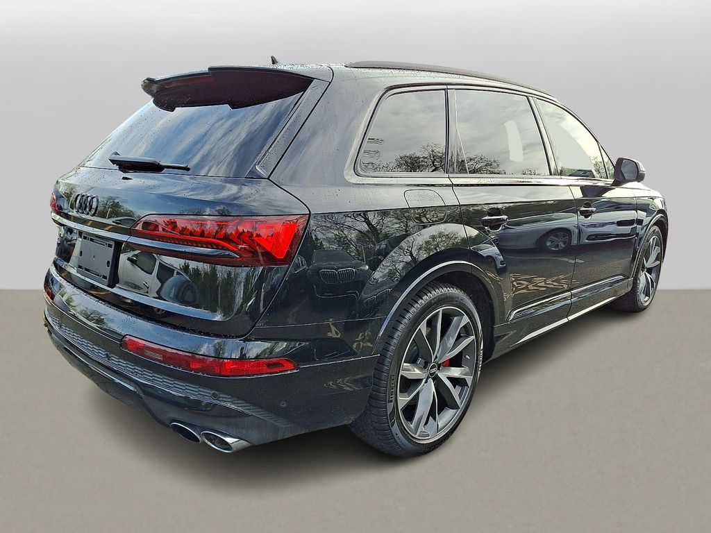 Thumbnail: 2023 Audi SQ7 - 4
