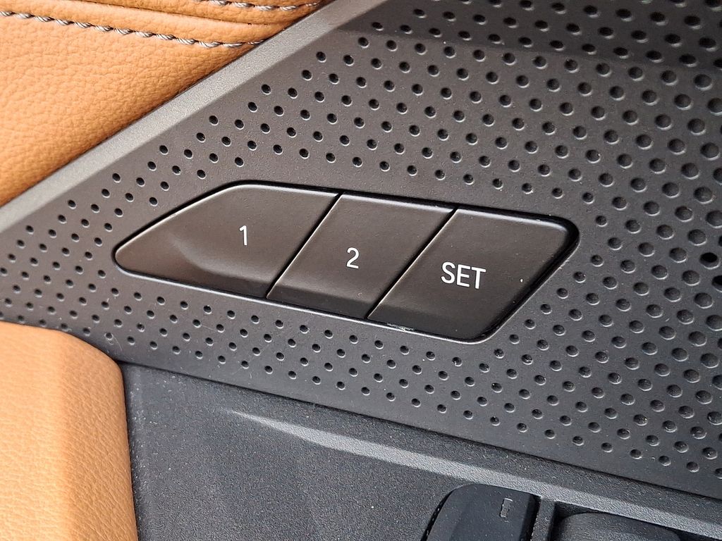 Thumbnail: 2023 BMW i4 - 24