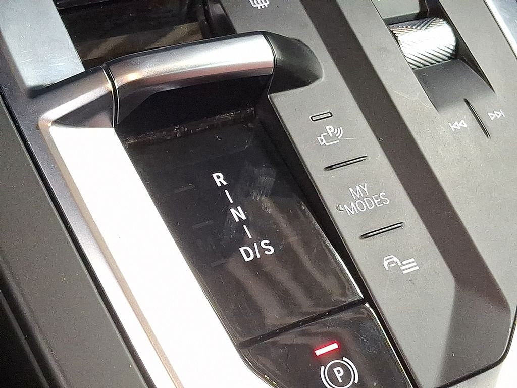 Thumbnail: 2025 BMW 2 Series - 12