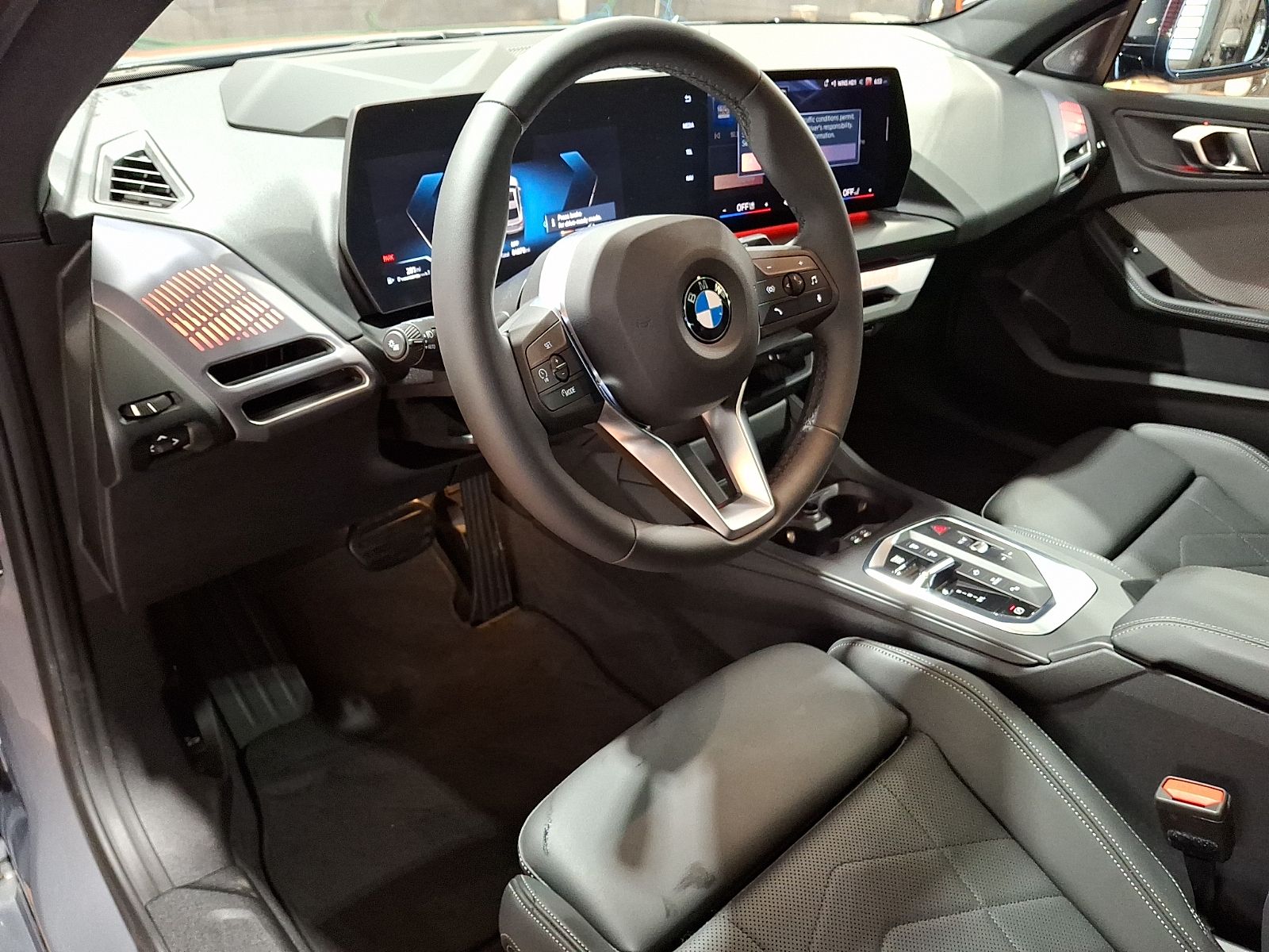 Thumbnail: 2026 BMW 2 Series - 10