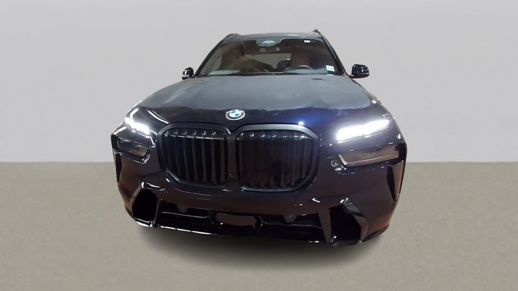 Thumbnail: 2026 BMW X7 - 3