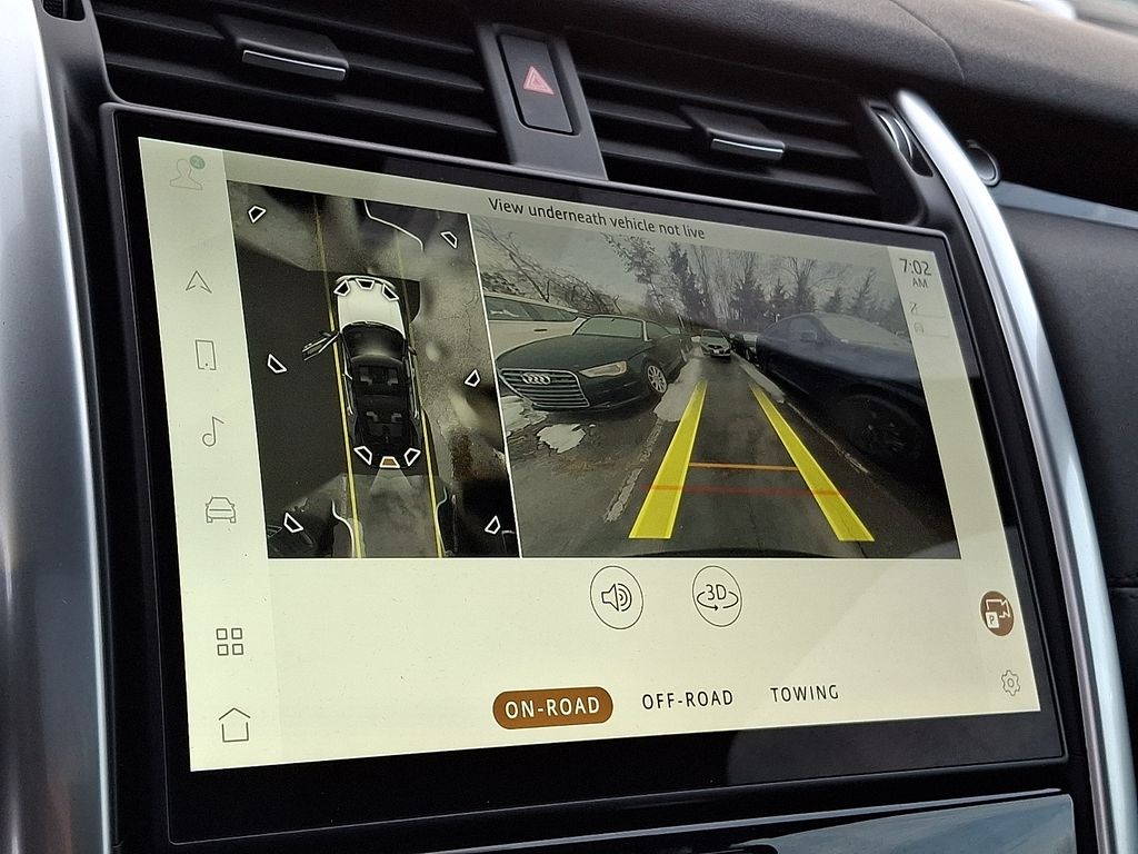 Thumbnail: 2025 Land Rover Discovery - 16