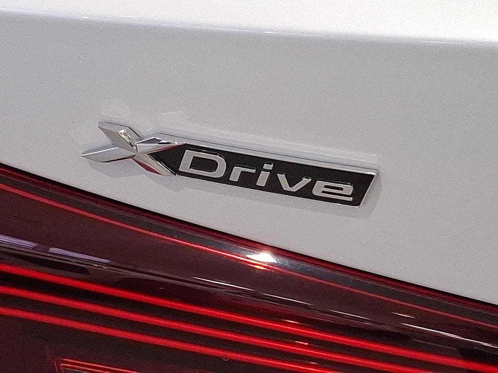 Thumbnail: 2026 BMW 4 Series - 11