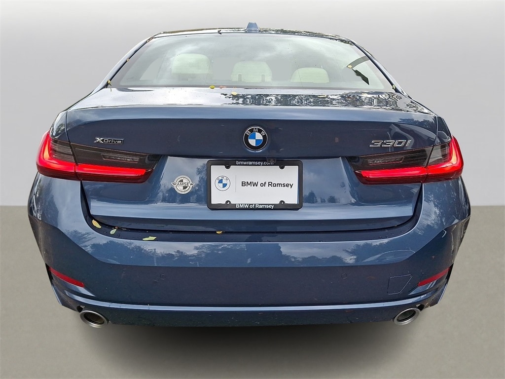 Thumbnail: 2025 BMW 3 Series - 5