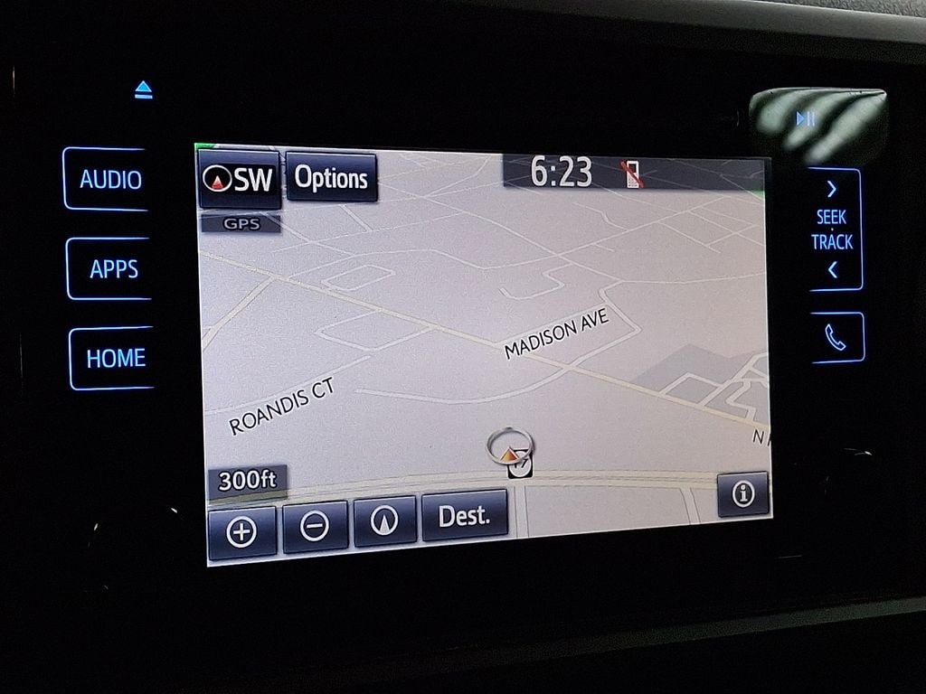 Thumbnail: 2019 Toyota Tacoma - 13