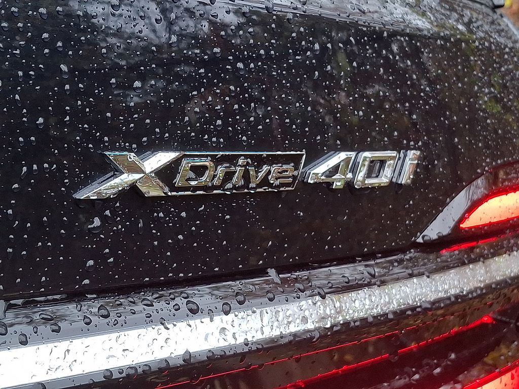 Thumbnail: 2026 BMW X7 - 30