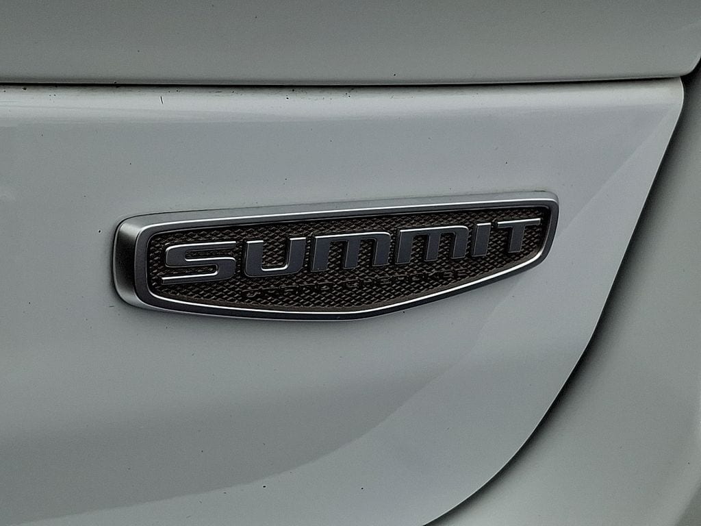 Thumbnail: 2023 Jeep Grand Cherokee - 29