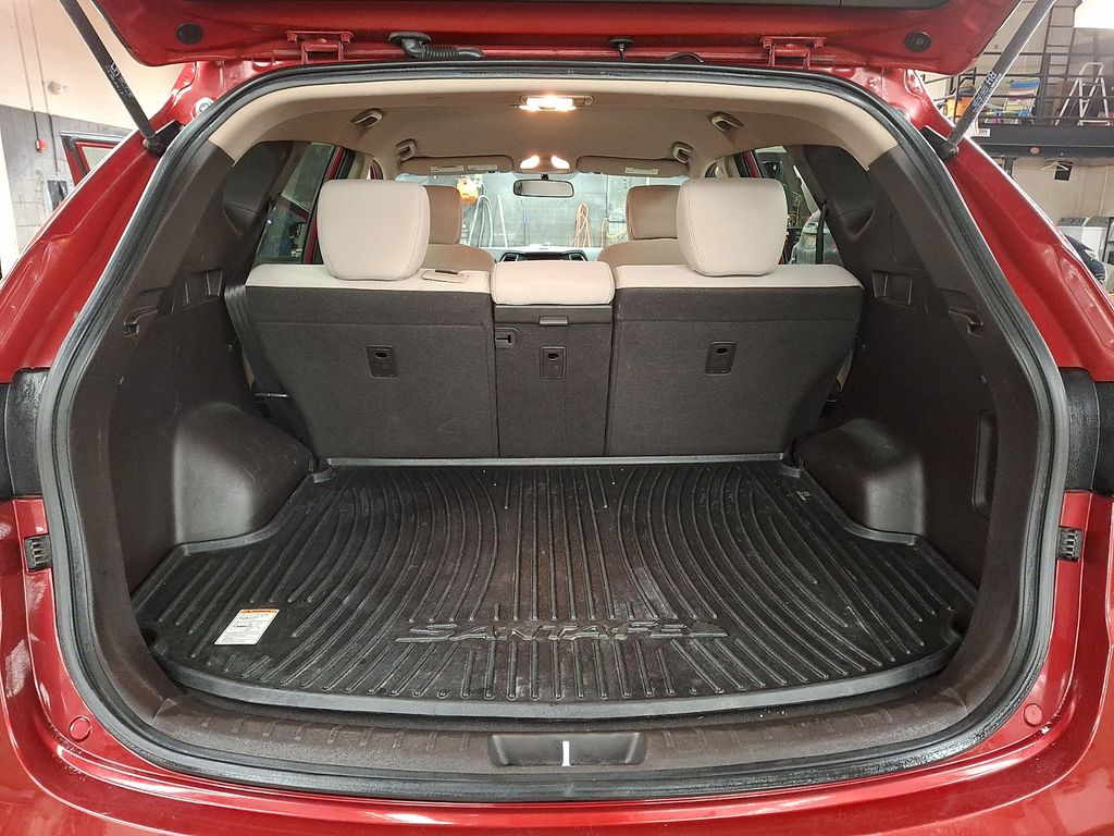 Thumbnail: 2017 Hyundai Santa Fe - 27