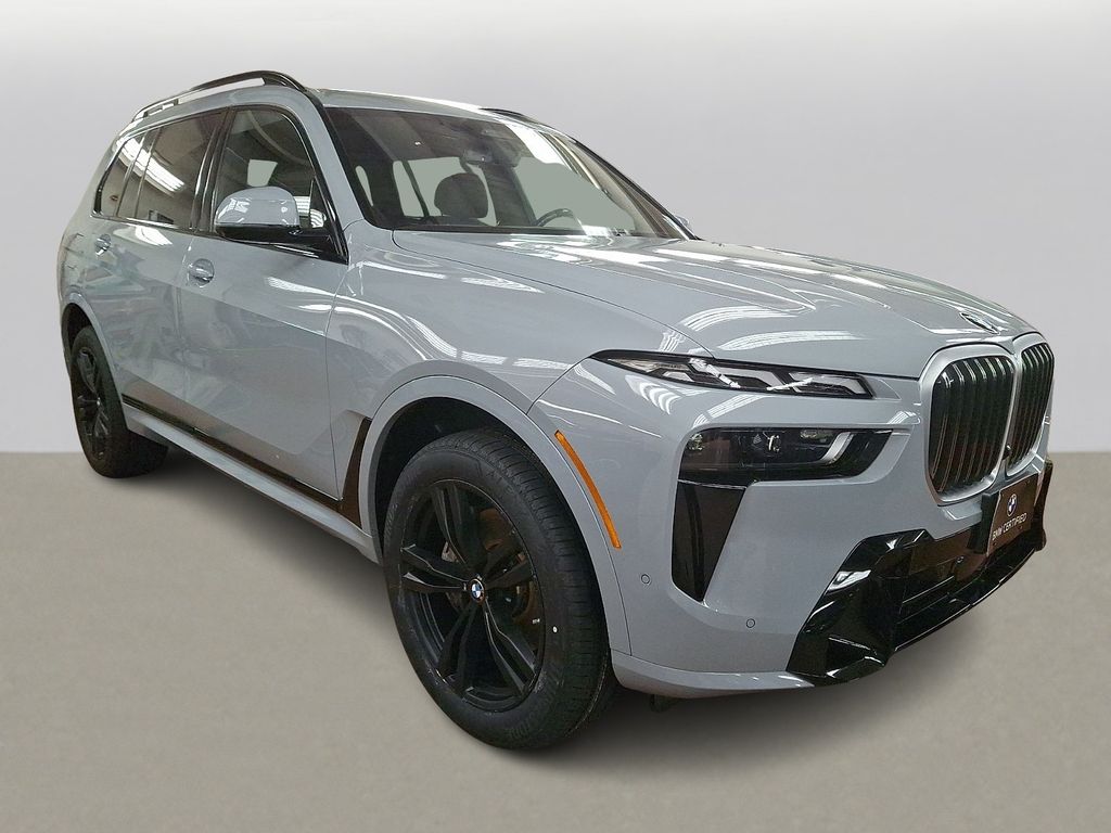 Thumbnail: 2024 BMW X7 - 3