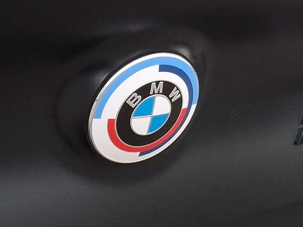 Thumbnail: 2023 BMW M8 - 31