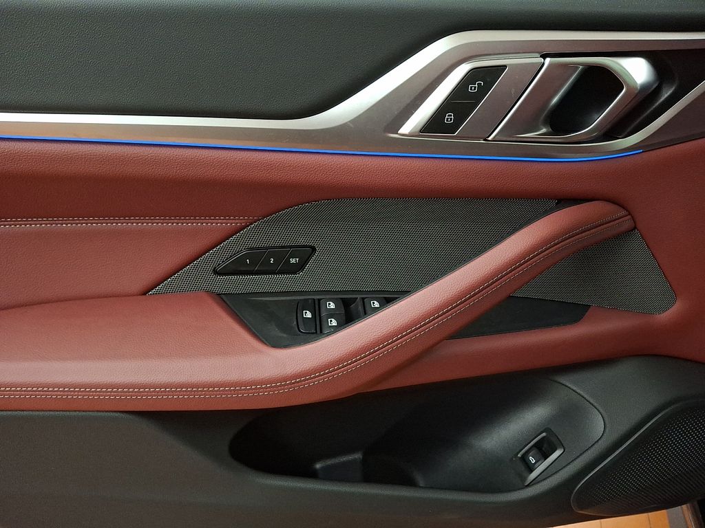 Thumbnail: 2025 BMW i4 - 8