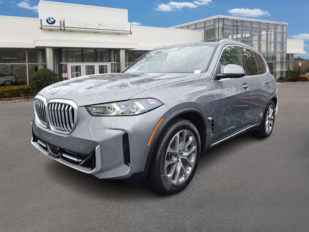 Thumbnail: 2026 BMW X5 - 1