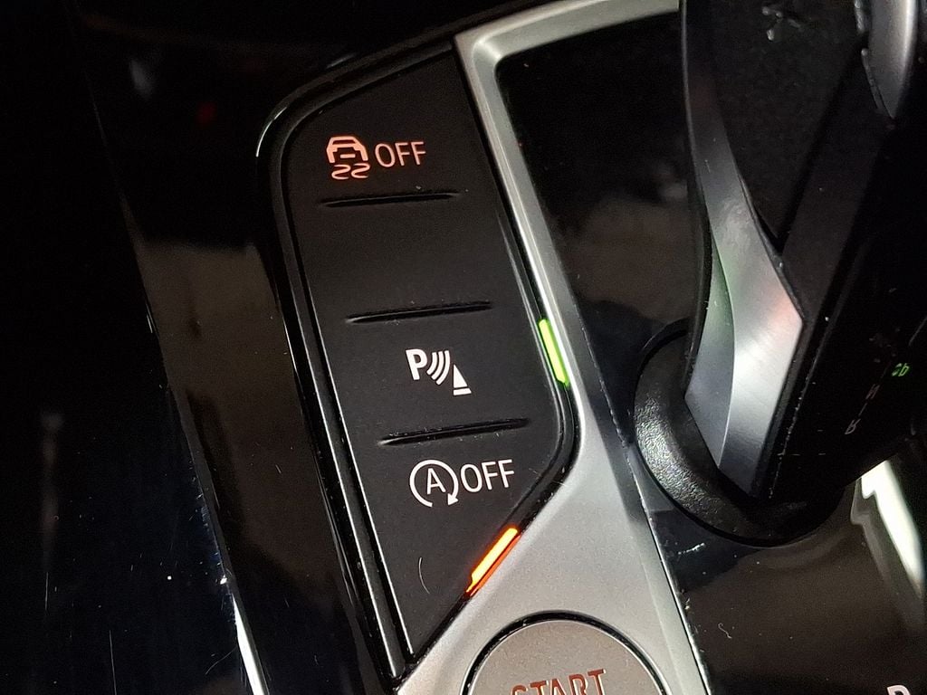 Thumbnail: 2023 BMW X4 - 20