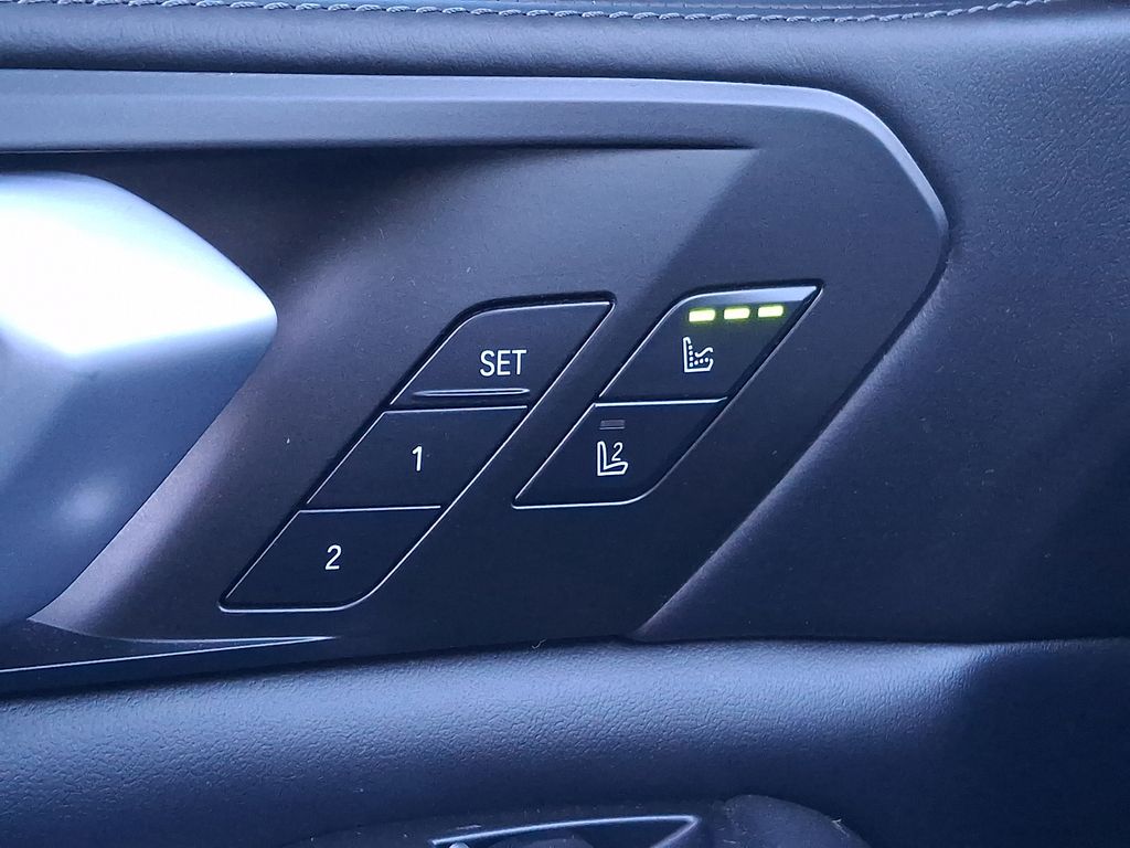 Thumbnail: 2023 BMW X5 - 23