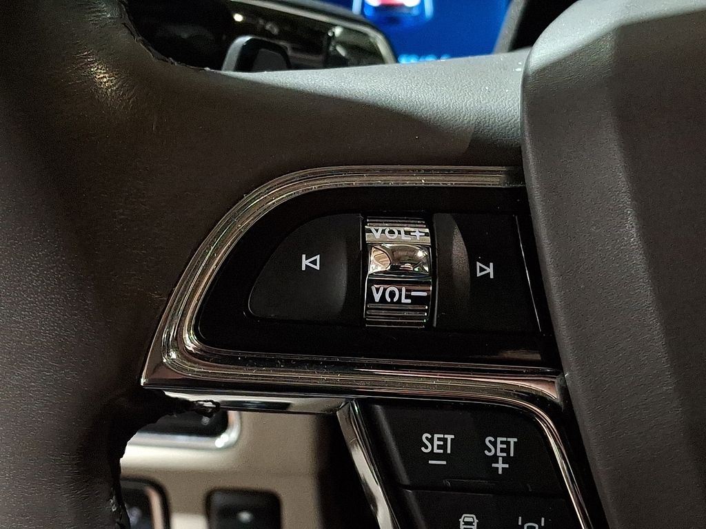 Thumbnail: 2022 Lincoln Navigator - 15