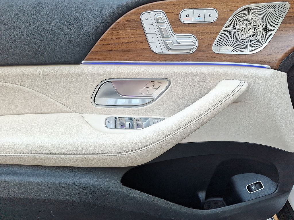 Thumbnail: 2022 Mercedes-Benz GLE - 8