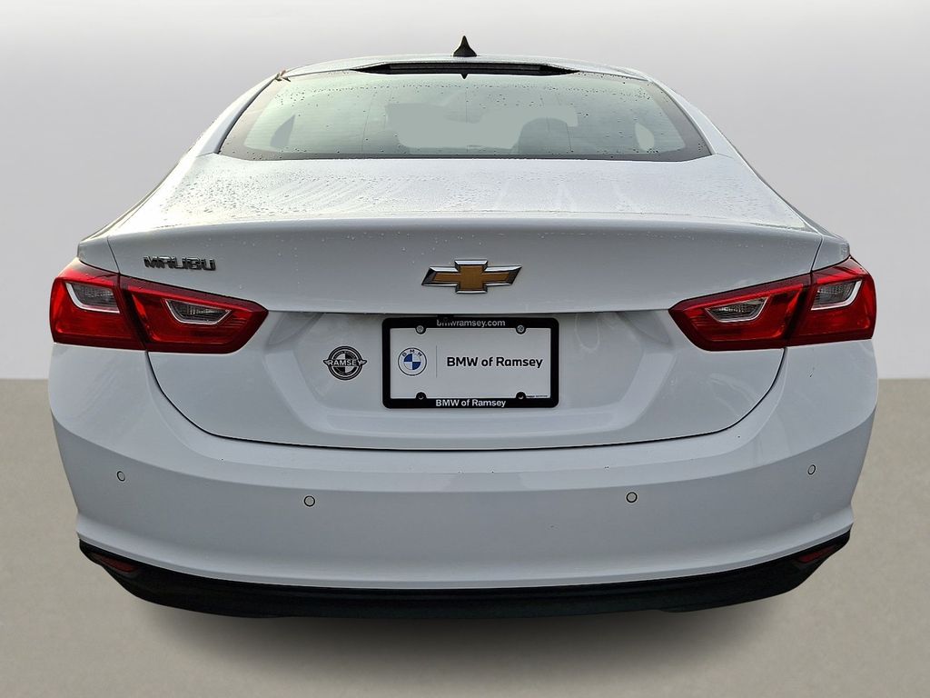 Thumbnail: 2024 Chevrolet Malibu - 5