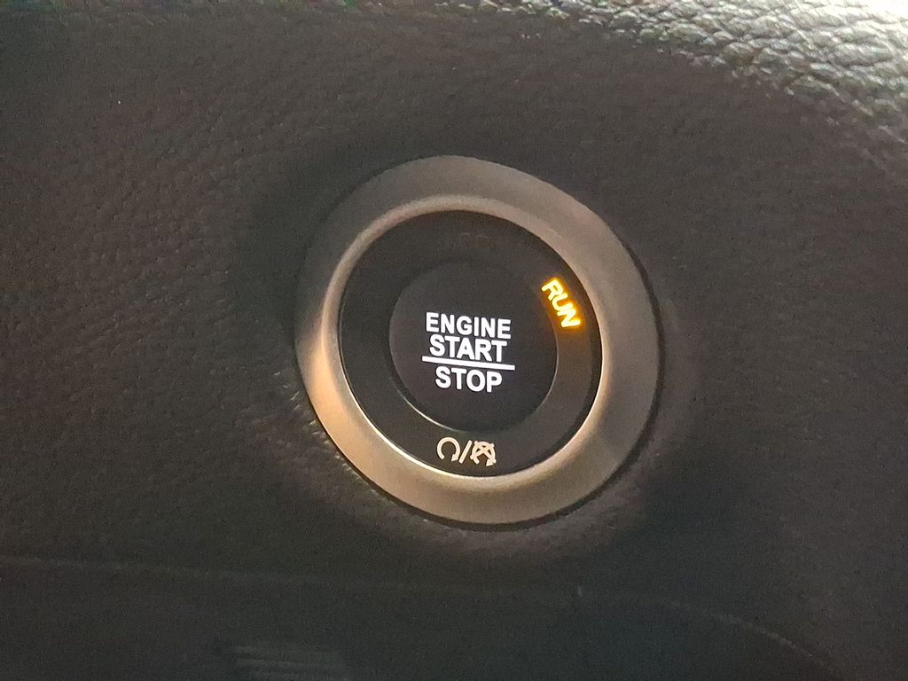 Thumbnail: 2024 Chrysler Pacifica - 19