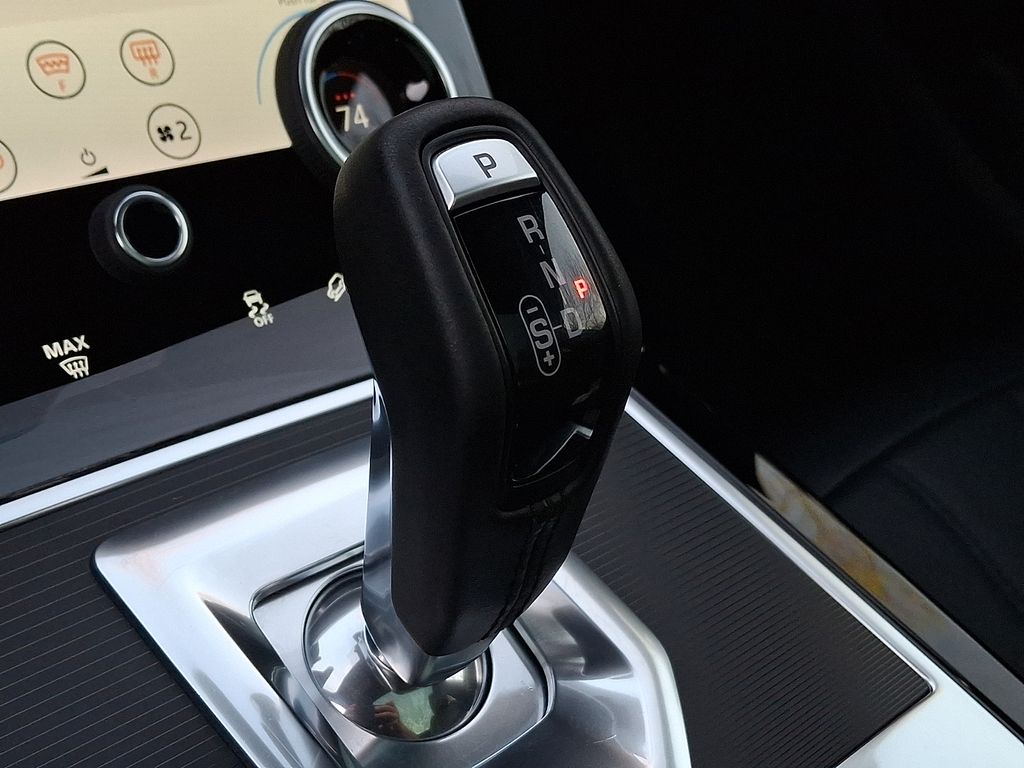 Thumbnail: 2020 Land Rover Range Rover Evoque - 12